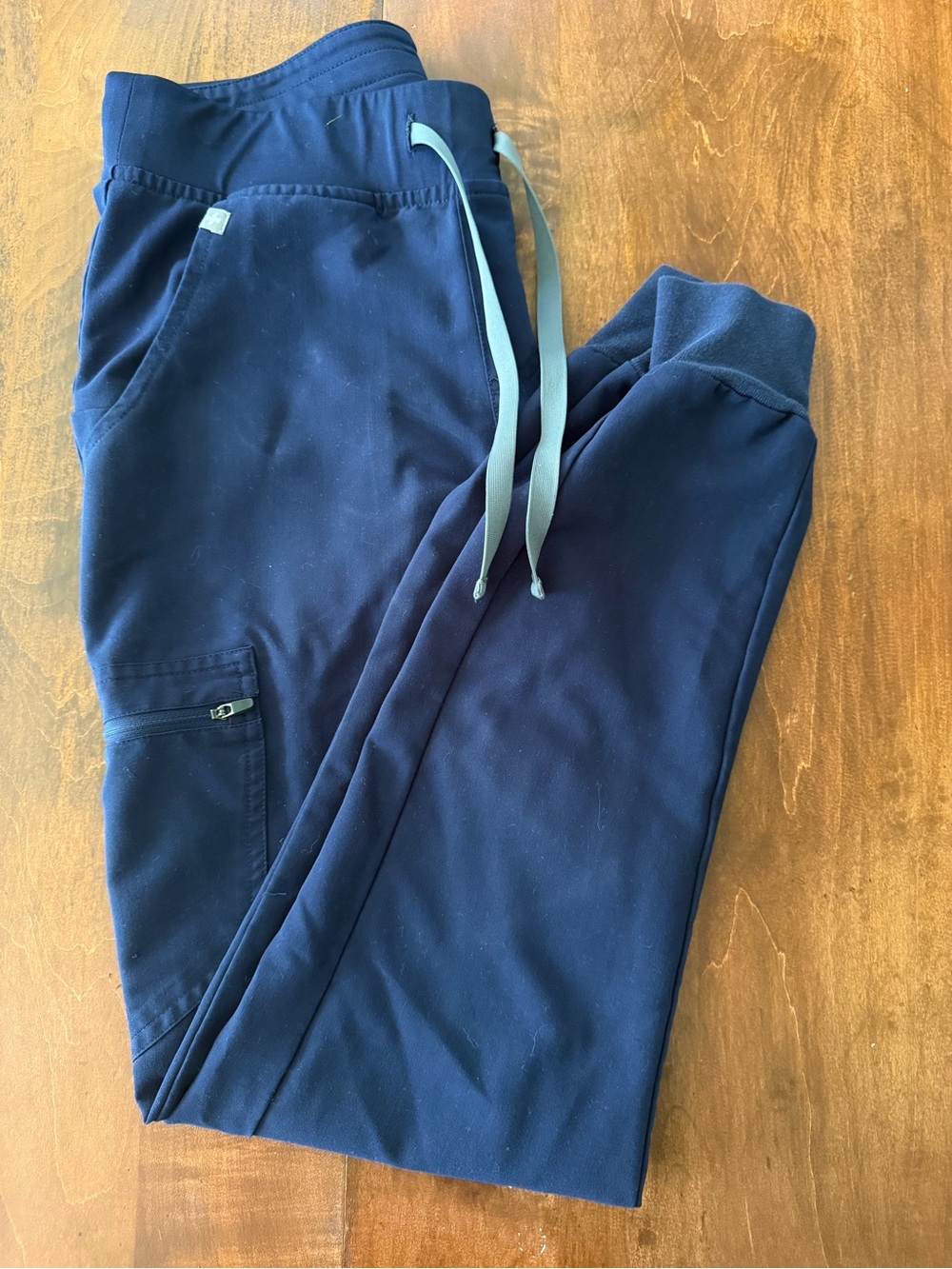 FIGS SCRUBS TALL/LONG SMALL Woman’s  Navy Jogger Pants with grey Drawstring
